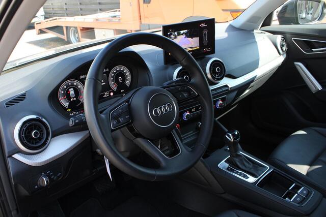 Audi Q2 35 TFSI S V-Cockpit, Carplay, CC, Stoelverwarming, Leder, Camera, Parksens. V en A, Elektr. klep, 17" LMV