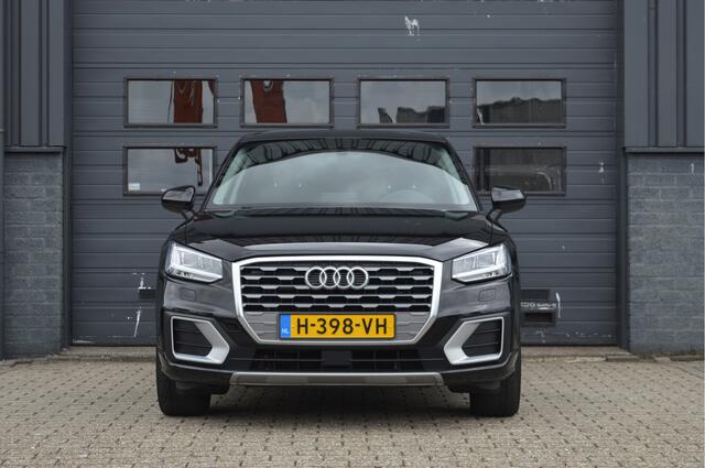 Audi Q2 35 TFSI CoD | AUTOMAAT | TREKHAAK | CAMERA | STOELVERWARMING |
