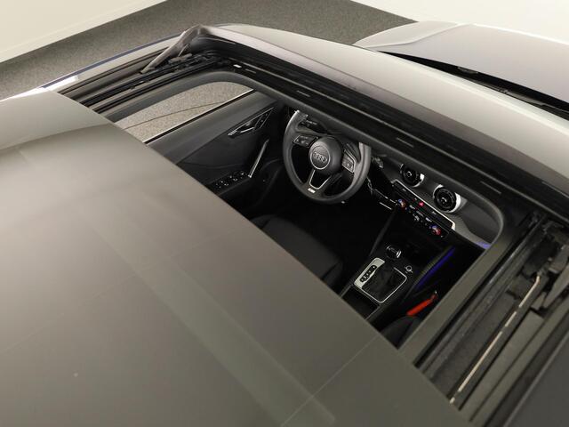 Audi Q2 35 TFSI S Edition 150pk | Panoramadak | Camera | Stoelverwarming | Elek. klep | Ambienteverlichting