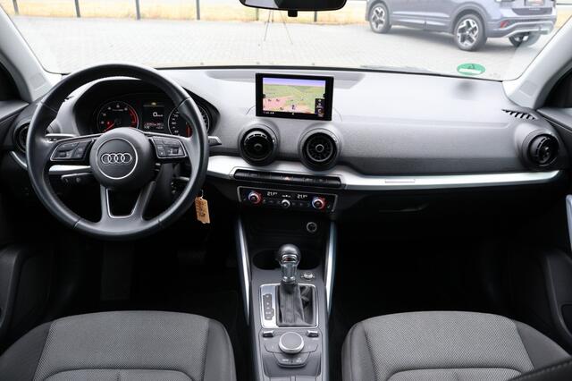 Audi Q2 1.0 TFSI S-Tronic Sport 115pk/ Navi / LED / Stoelverwarming / Trekhaak/ Cruise control/Climatronic