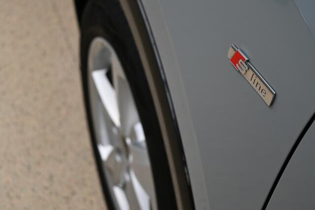 Audi Q2 35 TFSI 150pk S edition | NL-auto | ACC | Matrix | Camera | 100% (Dealer) onderhouden label
