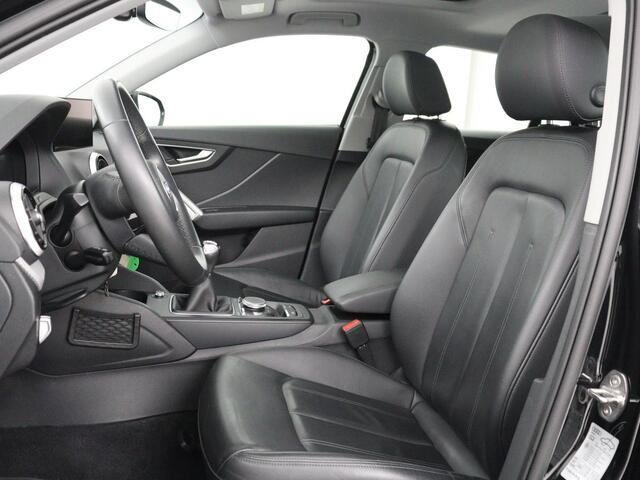 Audi Q2 30 TFSI Advanced edition | Panoramadak | Leder | Virtual Dashboard | Stoelverwarming | Climate control | Camera | Park assist | Cruise control | Navigatie |