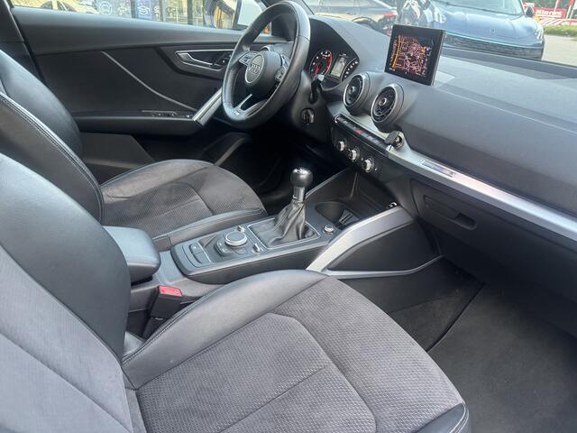 Audi Q2 1.0 TFSI S-LINE SPORT EDITION / NAVI / PDC V+A / Intresse, Proefrit? Bel of app met: 06-15025420 (Wegens de zomervakantie bezichtiging op afspraak)