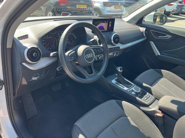 Audi Q2 35 TFSI Pro Line camera, cruise, pdc, airco, stoelverw