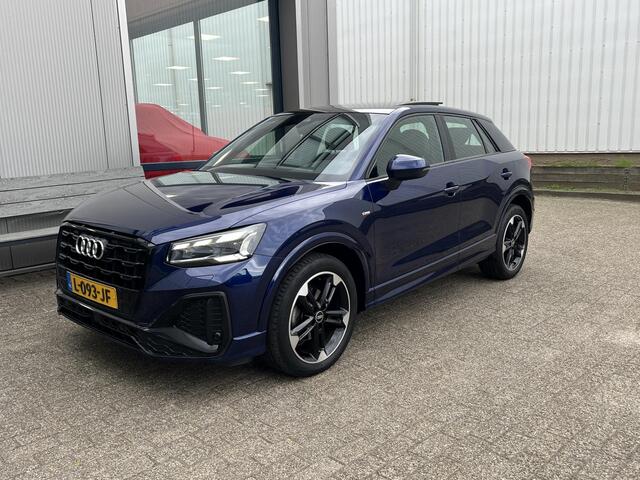 Audi Q2 35 TFSI S Edition S-line binnen-buiten / panoramadak / parkeerpakket