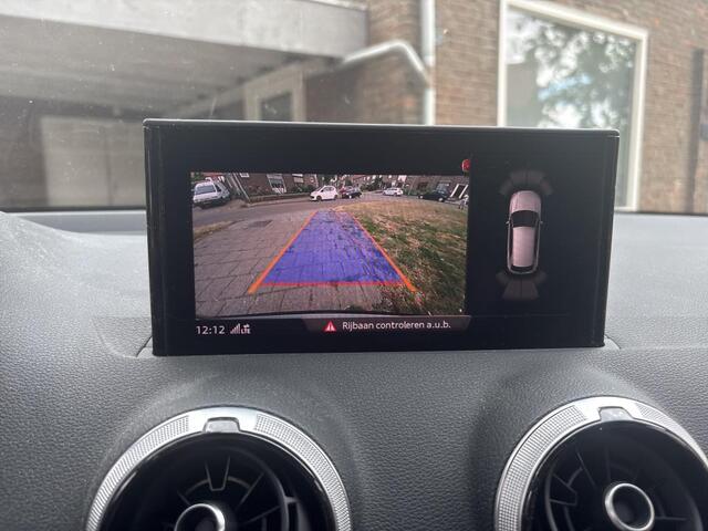 Audi Q2 30 TFSI 115pk S Edition / Navigatie / Camera / Stoelverwarming / LED