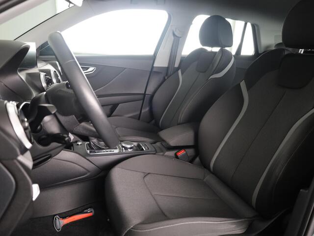 Audi Q2 35 TFSI Business Edition 150pk | Climatronic | Apple Carplay/Android Auto | Cuise control | LED koplampen | Lichtmetalen velgen 17" | Navigatiesysteem full map