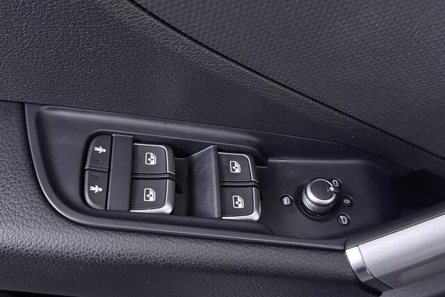 Audi Q2 35 TFSI Business Edition Automaat (DIGITALE COCKPIT, DEALER ONDERHOUDEN, LED, CLIMA)