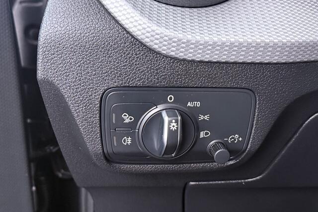 Audi Q2 35 TFSI Business Edition Automaat (DIGITALE COCKPIT, DEALER ONDERHOUDEN, LED, CLIMA)