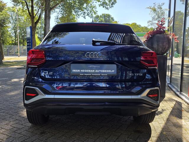 Audi Q2 35 TFSI S Edition | Panoramadak | PDC + Camera | Apple CarPlay/Android Auto |