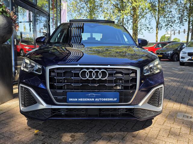 Audi Q2 35 TFSI S Edition | Panoramadak | PDC + Camera | Apple CarPlay/Android Auto |