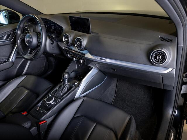 Audi Q2 1.4 TFSI CoD Design Pro Line Plus 150pk / Panoramadak / Achteruitrijcamera / Trekhaak / Cruise control adaptief / Navigatie / Apple carplay /