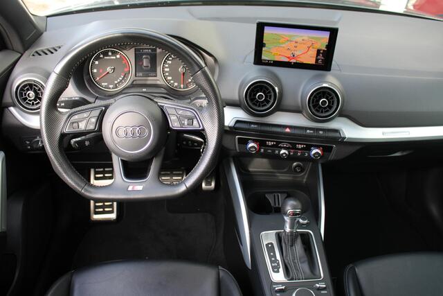 Audi Q2 30 TFSI S-line Sport Panorama dak | All season banden | Navigatiesysteem