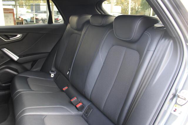 Audi Q2 30 TFSI S-line Sport Panorama dak | All season banden | Navigatiesysteem