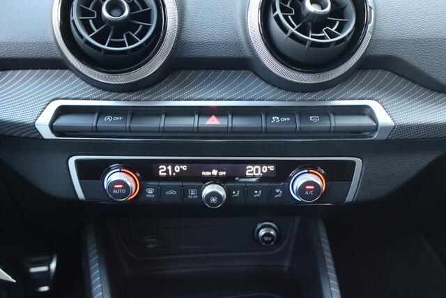 Audi Q2 35 TFS Autom, S-line , Virtual cockpit, Carplay, sfeerverl. Matrix! NAP!