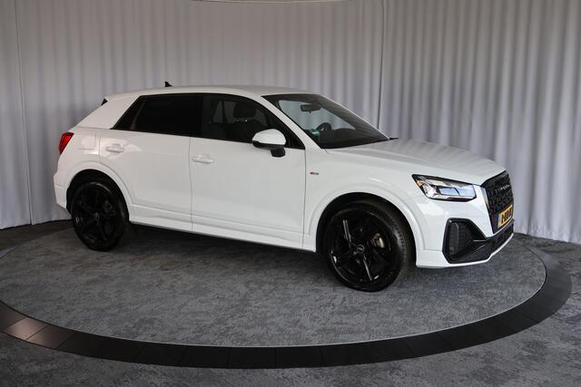 Audi Q2 35 TFS Autom, S-line , Virtual cockpit, Carplay, sfeerverl. Matrix! NAP!