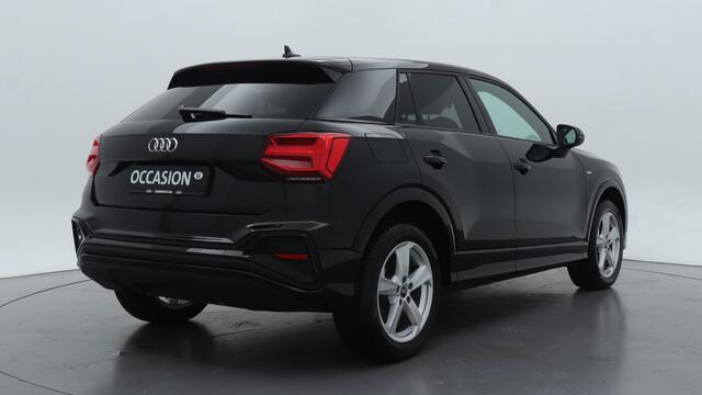 Audi Q2 35 150pk Automaat TFSI S Edition | Stoelverwarming | Adaptive cruise | Zwart optiek | 76