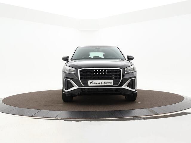 Audi Q2 35 TFSI 150pk S Edition · Camera · Keyless · Adaptive Cruise Control · Matrix LED · Audi Sound · Apple/Android Car Play · Virtual Cockpit ·