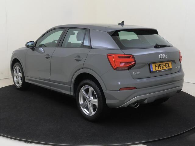 Audi Q2 30 TFSI epic | Virtual cockpit | Cruise control | Parkeersensoren achter | Stoelverwarming | Navigatie | Carplay | Sfeerverlichting | 2-zone airco |