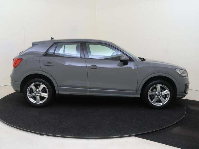 Audi Q2 30 TFSI epic | Virtual cockpit | Cruise control | Parkeersensoren achter | Stoelverwarming | Navigatie | Carplay | Sfeerverlichting | 2-zone airco |