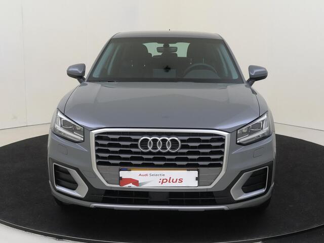 Audi Q2 30 TFSI epic | Virtual cockpit | Cruise control | Parkeersensoren achter | Stoelverwarming | Navigatie | Carplay | Sfeerverlichting | 2-zone airco |