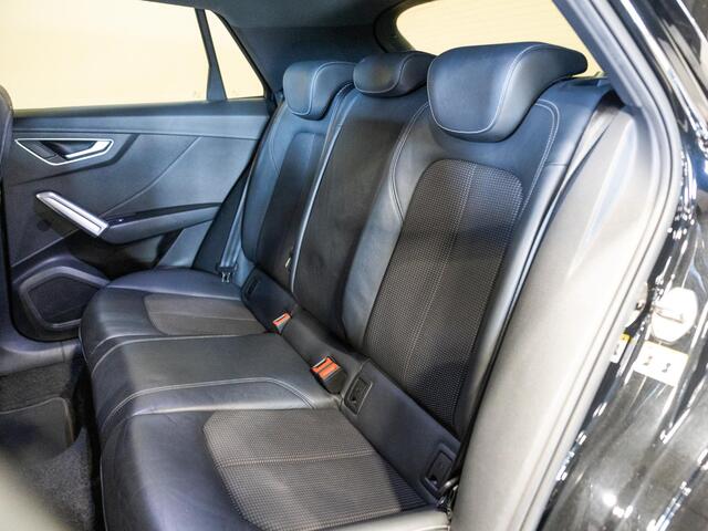 Audi Q2 30 TFSI 2x S-Line Edition / 110pk / NAP / Achteruitrij camera / Automatische klimaatregeling /