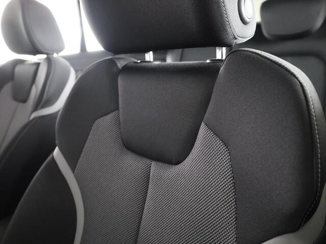 Audi Q2 35 TFSI Advanced edition 150pk | Adaptieve cruise controle | Parkeercamera | 17 inch Lichtmetalen velgen