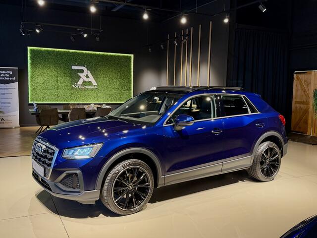 Audi Q2 30 TFSI Advanced Panodak|Leer|Camera|Virtueel Blauw!