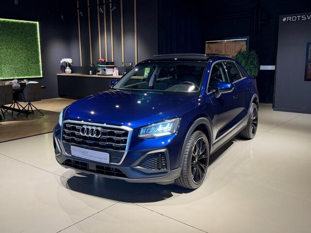 Audi Q2 30 TFSI Advanced Panodak|Leer|Camera|Virtueel Blauw!