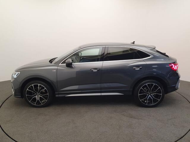 Audi Q3 Sportback 35 TFSI 150pk S-Tronic S-Line 20" Wielen, Half leder/alcantara, Wegklapbare trekhaak, Dodehoek sensoren