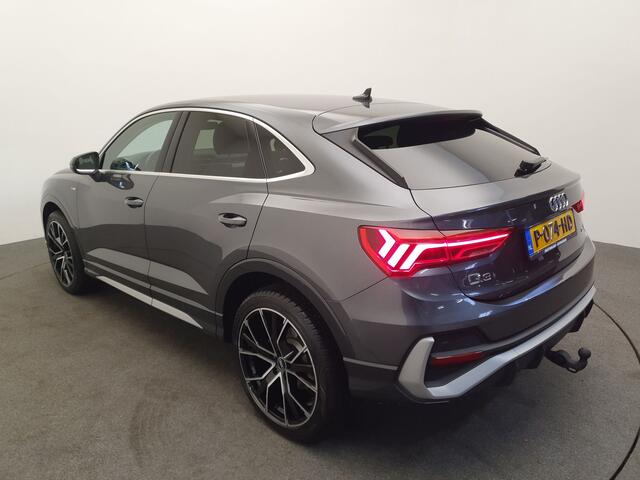 Audi Q3 Sportback 35 TFSI 150pk S-Tronic S-Line 20" Wielen, Half leder/alcantara, Wegklapbare trekhaak, Dodehoek sensoren
