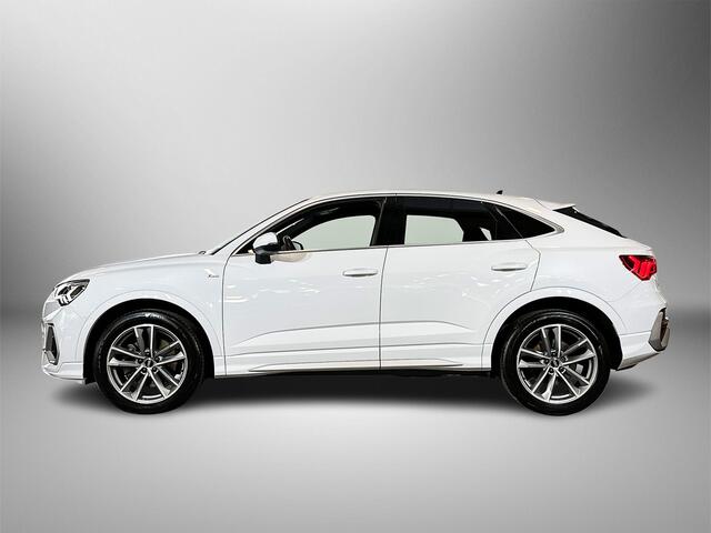 Audi Q3 Sportback 45 230pk TFSI quattro Pro Line S / Side assist & lane assist / Parkeerhulp plus / MMI navigatie plus