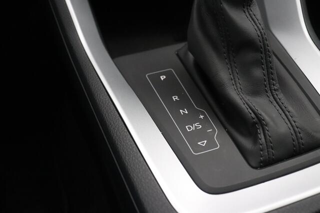 Audi Q3 Sportback 45 TFSI e S Edition | LEDER | STOELVERWARMING | VIRTUAL COCKPIT | NAVI | CRUISE | TREKHAAK |