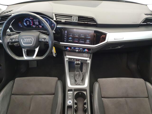 Audi Q3 35 TFSI 150pk S-Tronic S-Line Wegklapbare trekhaak, Panoramadak, Camera