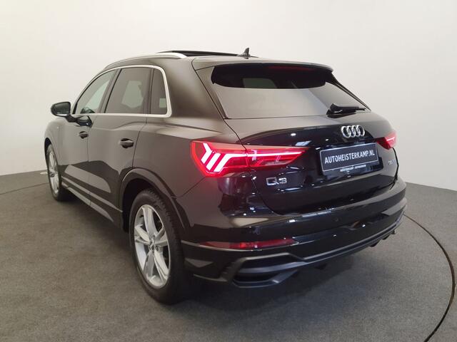 Audi Q3 35 TFSI 150pk S-Tronic S-Line Wegklapbare trekhaak, Panoramadak, Camera