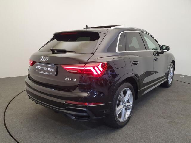 Audi Q3 35 TFSI 150pk S-Tronic S-Line Wegklapbare trekhaak, Panoramadak, Camera