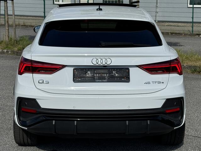 Audi Q3 Sportback 45TFSI E S-Edition Optic Black Pano Camera Matrix-Led ACC Virtual 20-Inch Keyless