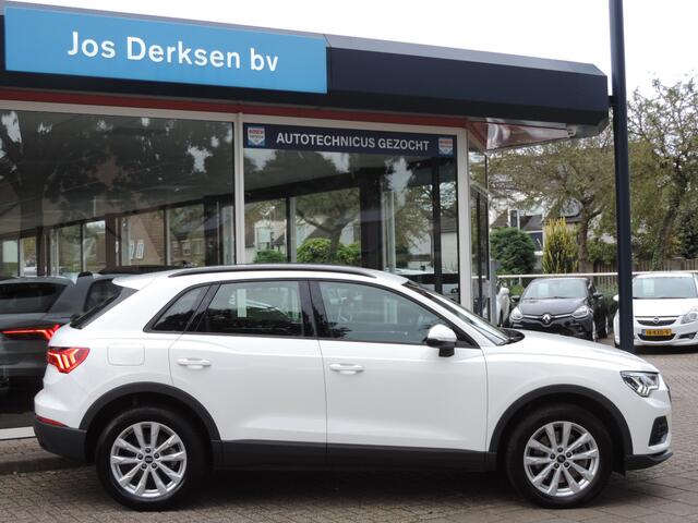 Audi Q3 45 TFSI e PHEV S-tronic - Memory | ACC | Camera | Parkeer pakket | Led | Virtual | Elektr. klep