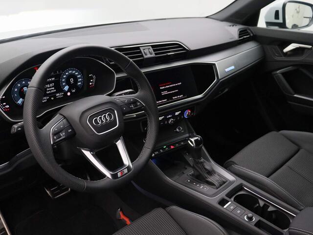 Audi Q3 Sportback 45 TFSI e S Edition | Panoramadak | 20-inch | Keyless | Zwart-Optiek | Ambienteverlichting | Dodehoek | Adapt. Cruise |