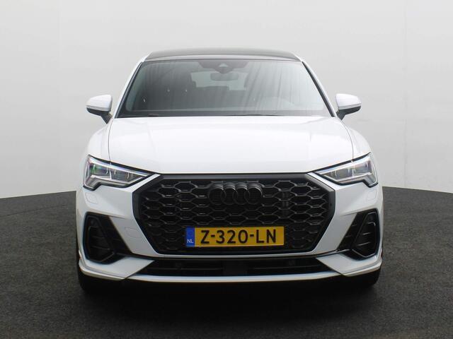 Audi Q3 Sportback 45 TFSI e S Edition | Panoramadak | 20-inch | Keyless | Zwart-Optiek | Ambienteverlichting | Dodehoek | Adapt. Cruise |