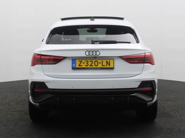 Audi Q3 Sportback 45 TFSI e S Edition | Panoramadak | 20-inch | Keyless | Zwart-Optiek | Ambienteverlichting | Dodehoek | Adapt. Cruise |