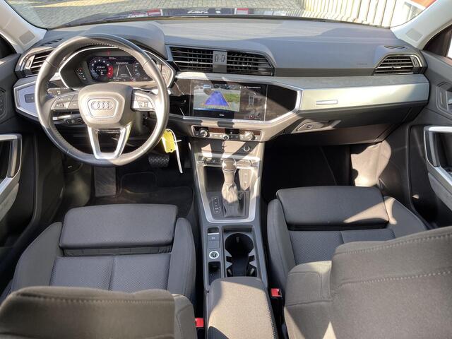 Audi Q3 Sportback 35 TFSI Business Edition 19"/Trekhaak/Camera/Adaptieve cruise/Sportstoelen/Stoelverwarming/Apple Carplay & Android Auto
