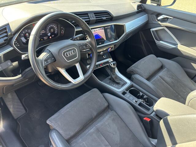 Audi Q3 35 TFSI Automaat S-Line Full LED / Sportinterieur / Keyless
