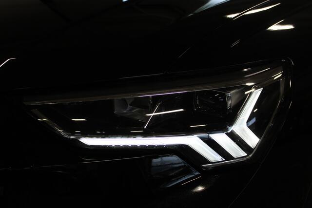 Audi Q3 Sportback 45 TFSI e Business Edition | Incl. 12 maanden garantie | Black optic | Virtueel dashboard | Keyless entry en go | Dodehoek detectie | Apple Carplay | Navigatie | Cruise control | Elektrische achterklep | Zwarte hemel | 19 '' LM | Draadloos telef