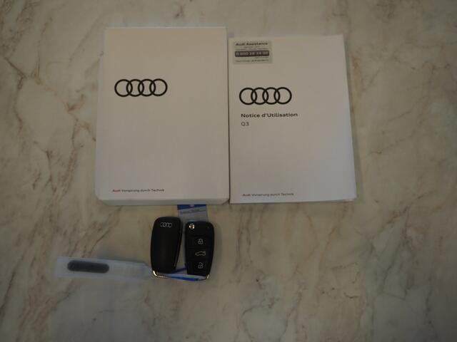 Audi Q3 45 TFSI e edition | Panoramadak | Leder | Keyless | Carplay | Dodehoekdetectie