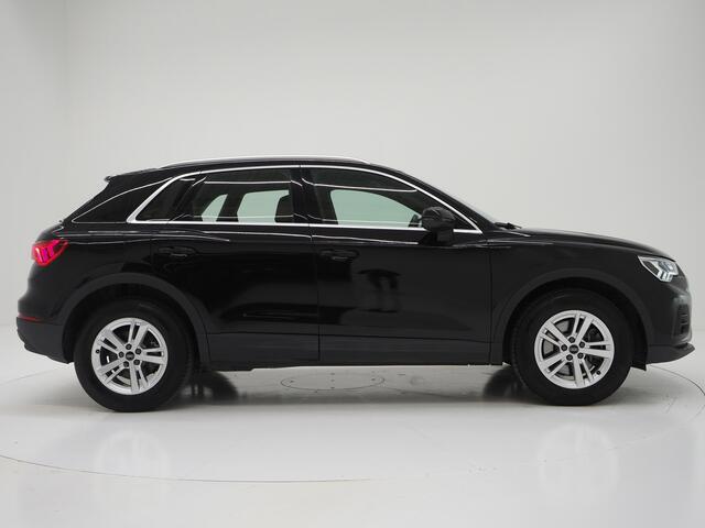 Audi Q3 45 TFSI e edition | Panoramadak | Leder | Keyless | Adaptive Cruise | Camera