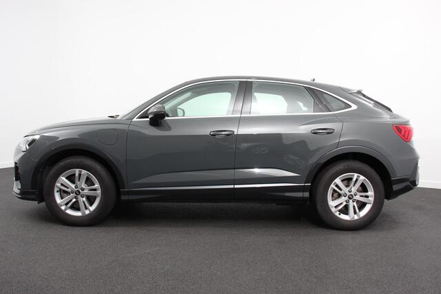 Audi Q3 Sportback 45 TFSI attitude Plus PHEV 245 PK climacontrol | Adaptive Cruise control | PDC V + A | Navigatie | Elektrische Kofferbak | LMV Velgen