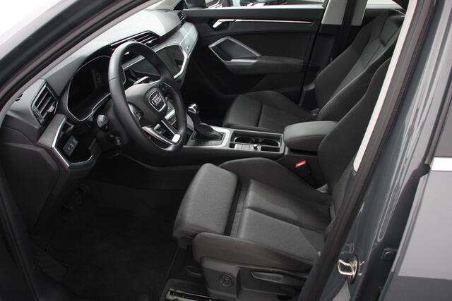 Audi Q3 Sportback 45 TFSI attitude Plus PHEV 245 PK climacontrol | Adaptive Cruise control | PDC V + A | Navigatie | Elektrische Kofferbak | LMV Velgen