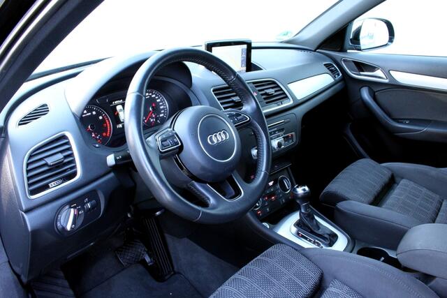 Audi Q3 1.4 TFSI CoD Sport S-Tronic 2eEIG NAV BT STOELVW TREKHK '17