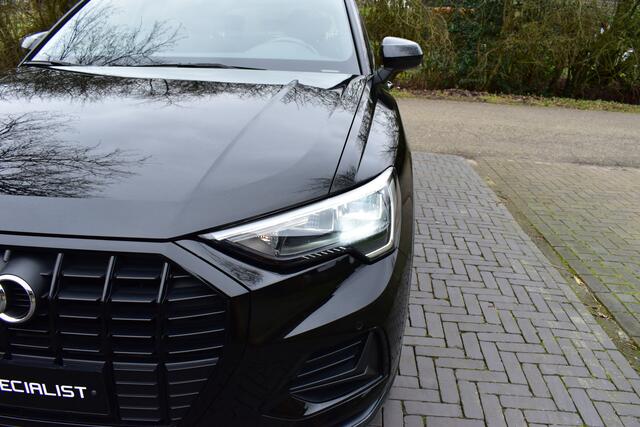 Audi Q3 40 TFSI quattro Advanced 190PK AUTOMAAT. BLACK ED.